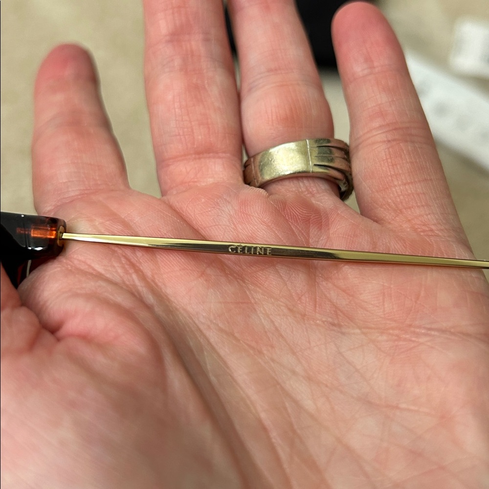 Celine Celine CL40020I Burgundy Sunglasses NWT includes Pouch and Cloth - Picture 7 of 17